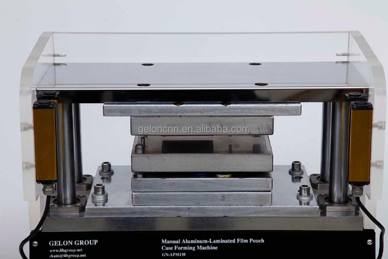 สายการผลิตแบตเตอรี่ลิเธียม Gelon Lab, อุปกรณ์ขึ้นรูปกระเป๋าเซลล์